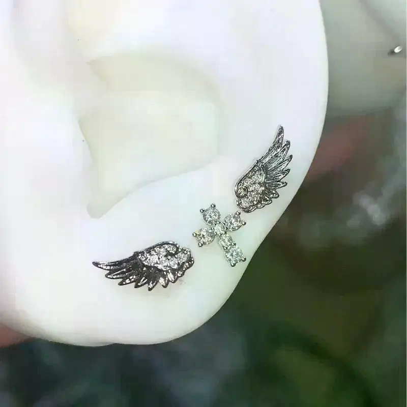 Boucles d'oreilles croix ailes - Luxury Lifestyle Jewelry avis et prix